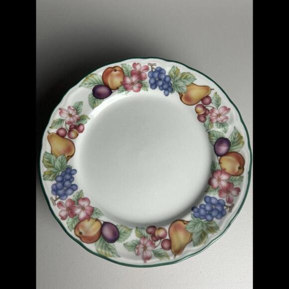 Lot Of 8 Epoch Market Day 10 1/2 in Dinner Plates - Picture 1 of 6